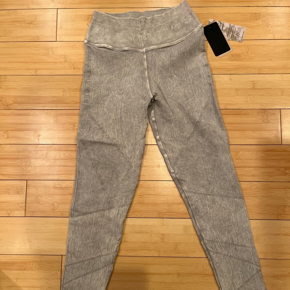 NWT Nux 7/8 Legging
